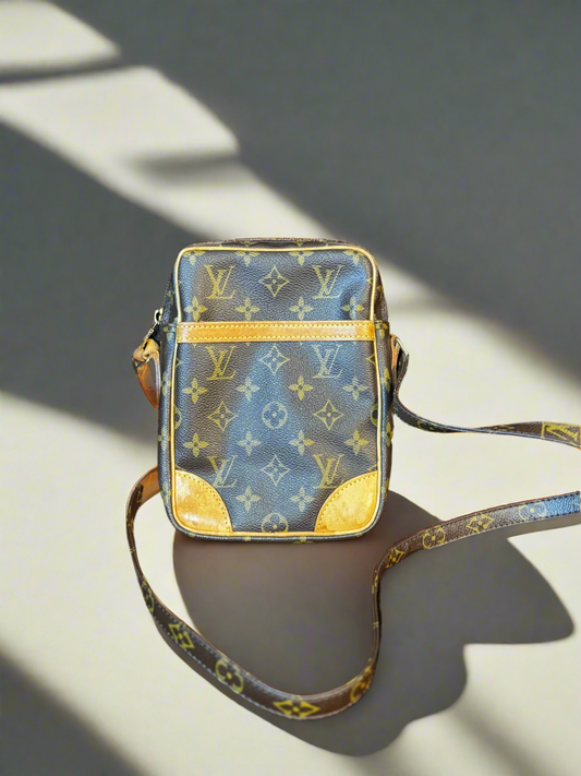 LOUIS VUITTON Danube